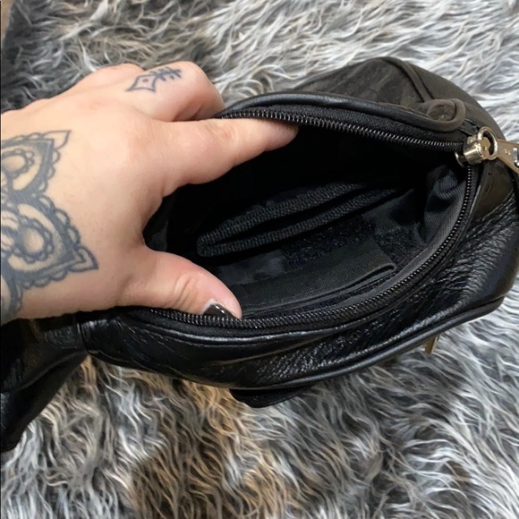 Brand new! Leather shoulder bag with gun holder - Picture 5 of 5